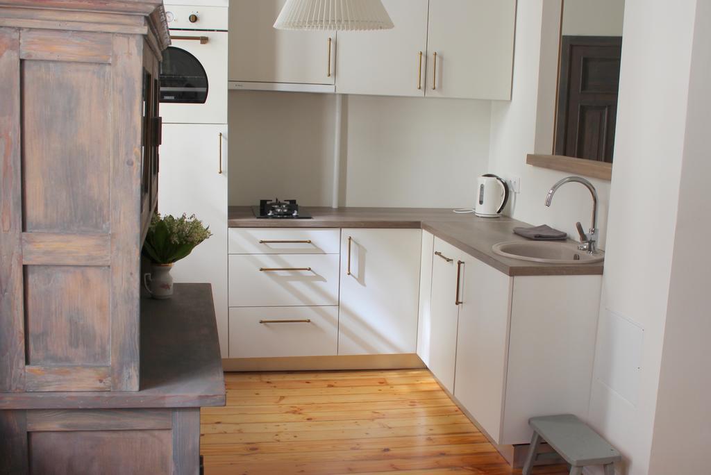 2 Room Apartment In Embasy Area รีกา ภายนอก รูปภาพ
