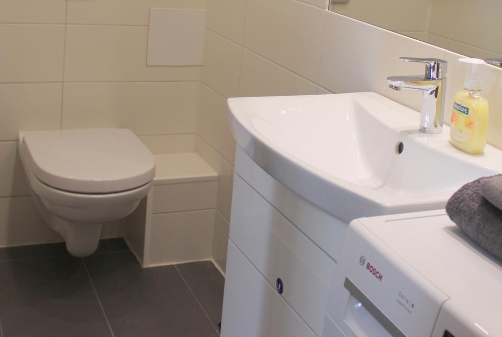 2 Room Apartment In Embasy Area รีกา ภายนอก รูปภาพ