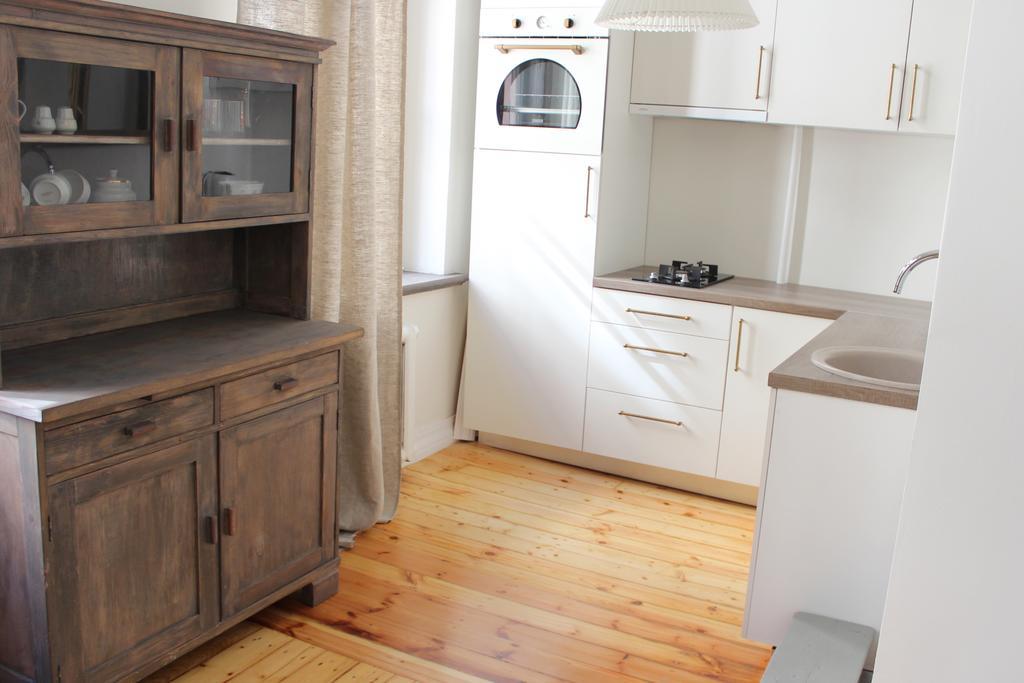 2 Room Apartment In Embasy Area รีกา ภายนอก รูปภาพ