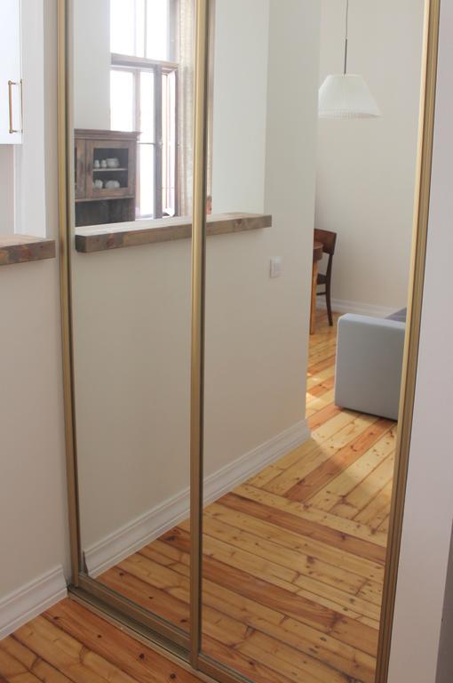 2 Room Apartment In Embasy Area รีกา ภายนอก รูปภาพ